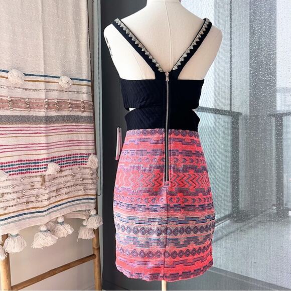 Saylor Black Coral Embellished Sleeveless Mini Dress Women’s Size Small - Picture 5 of 11